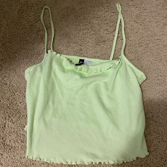 Like green tank top - Picture 1 of 2